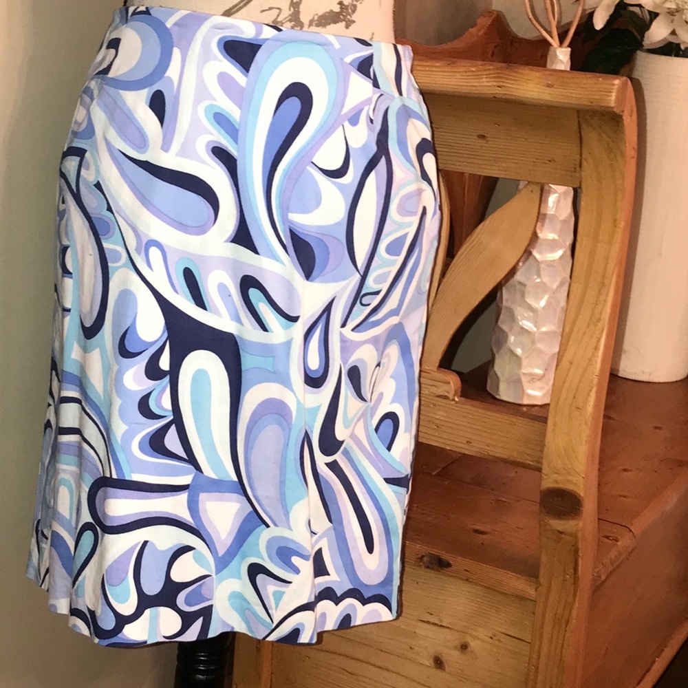 Blue, Aqua & White Paisley Skirt Size 6 (lined)